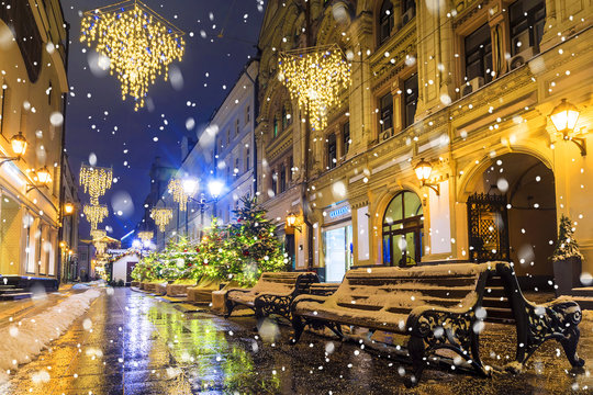 Christmas in Moscow. Festively decorated pedestrian streets of Moscow