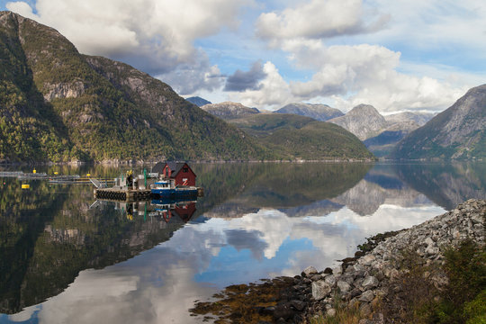 Mauranger Fjord