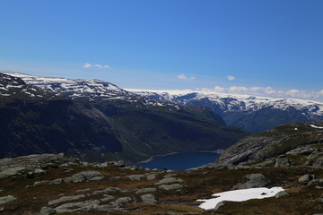 Fototapeta na wymiar The way to Trolltunga, Norway