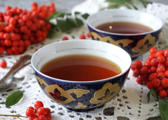 Black tea and rowanberry