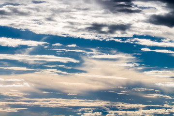 Obraz premium colorful dramatic sky with cloud at sunset