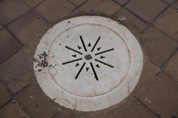 Bodenplatte in der Georgs-Rotunde in Thessaloniki, Griechenland