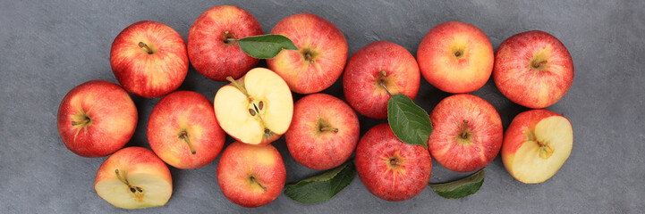 Äpfel Apfel rot Obst Schiefertafel Banner Frucht Früchte von oben