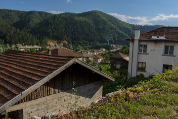 Smilqn village