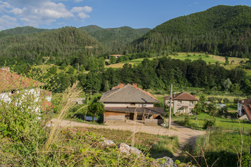 Smilqn village