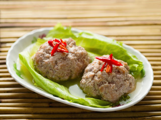 chinese steamed lion head pork meat ball