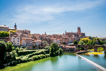 Vue sur le Tarn et Albi