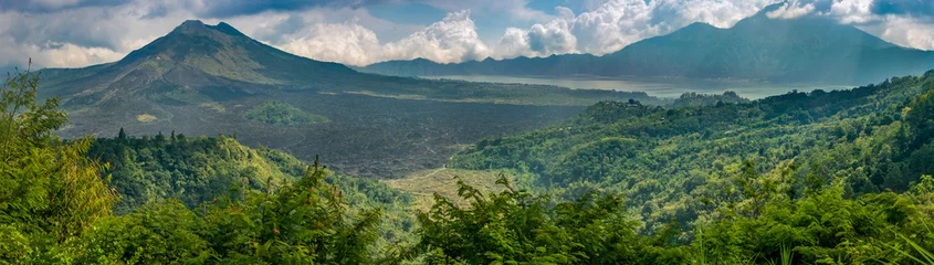 Fotobehang Uitzicht op Mt Batur en Mt Anung vulkanen, Bali Indonesië © Martin Capek