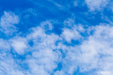 Obraz premium blue cloud on sunny day