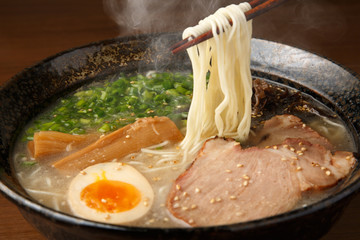 豚骨ラーメン