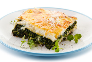Vegetarian lasagna with spinach 