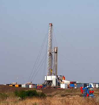 oil drilling rig in the oilfield