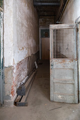 ellis island abandoned psychiatric hospital interior rooms