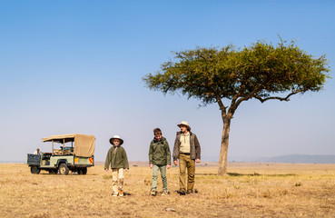 Family safari © TravelPhotoBloggers