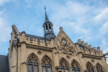 Fototapeta premium Historisches Rathaus am Fischmarkt in Erfurt