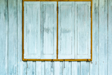Obraz na płótnie Canvas Old windows and wood wall