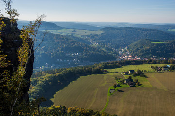 sächsische schweiz deutschland dresden bad schandau wandern panorama landschaft berge