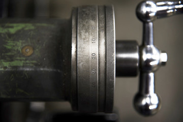 Industrial Machinist Measuring Dial with numbers and hand crank 