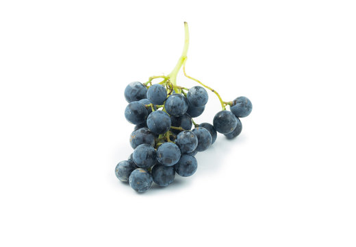 Racio uva garnacha fondo blanco
