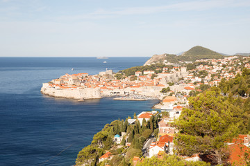 Fototapeta na wymiar summer view of the old city of Dubrovnik on the Adriatic coast. Croatia
