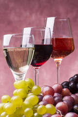 set di vini e uva