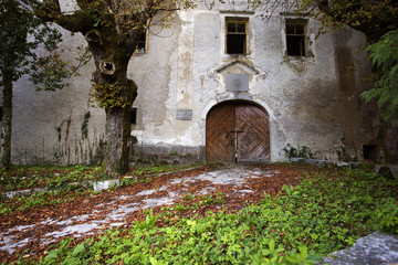 Fototapeta Old castle in Severin na Kupi entrance obraz