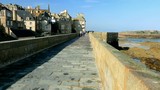Promenade des remparts à Saint-Malo