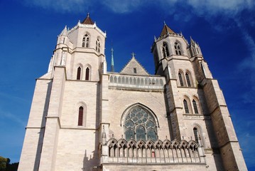 Obraz premium Cathédrale Sainte Bénigne de Dijon (Côte d’Or-France)