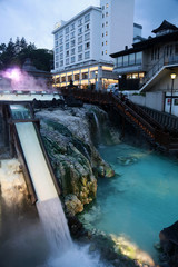 草津温泉　湯滝