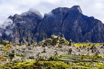 Steine San Bernardino Pass Gebirgspass Graubündigen