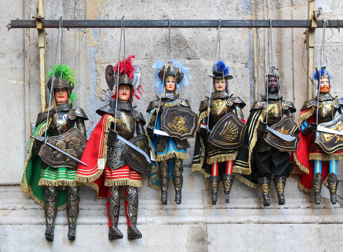 Opera dei Pupi / marionnettes siciliennes - Italie