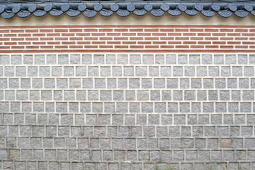 Tiled wall in Seoul (around Gyeongbokgung). Pic was taken in August 2017