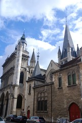 Dijon : église de Notre-Dame et Crypte des Ducs de Bourgogne