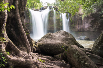 Obraz premium Beautiful of Hew Su Wat waterfall in khao yai national park thailand.