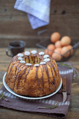 Gugelhupf mit Schokoladen- Glasur