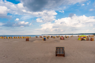 Strand mit Strandkörben in Travemünde