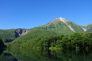 Obraz premium 上高地 焼岳と大正池