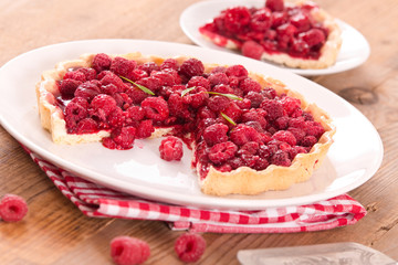 Raspberry tart. 