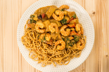 Sri Lanka Style King Prawn Curry With Noodles