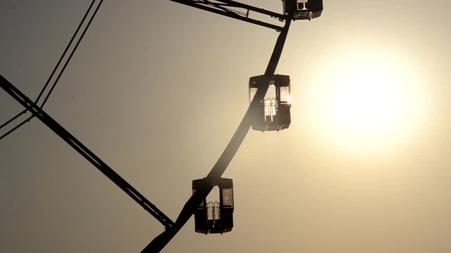 Ferris wheel clip that can be used in credits