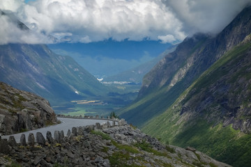 Fototapeta na wymiar Trollstigen, Norvège