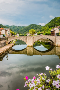 Le Pont des Consuls à Villefranche de Rouergue