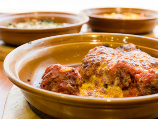 Meatballs in tomato sauce