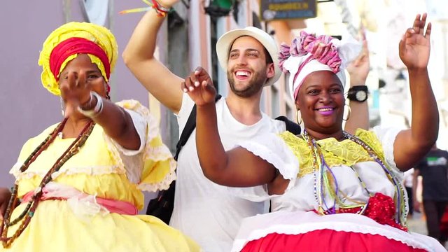 Dancing with Brazilian Woman - "Baianas"