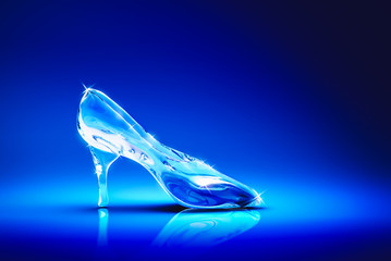 3D image of Cinderella's glass slipper on a blue background - obrazy, fototapety, plakaty