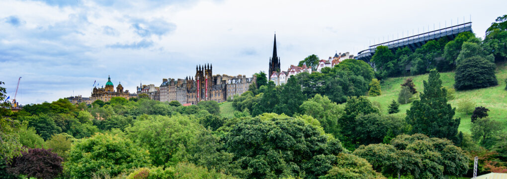 Edinburgh Castle and the Princess Gardens