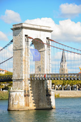 Obraz premium Passerelle Marc Seguin à Tournon sur Rhône en Ardèche