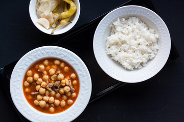 Chickpea meal with meat and rice