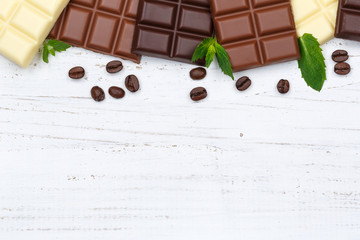 Schokolade Tafel Süßigkeiten Essen Textfreiraum Holz von oben