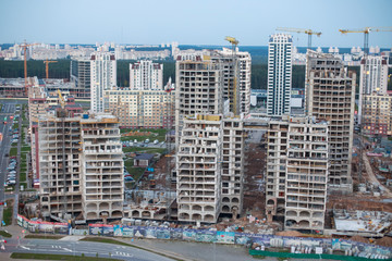 Fototapeta na wymiar construction of multi-storey buildings